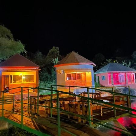Bamboo River ResortsWli Afegame エクステリア 写真