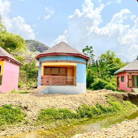Bamboo River ResortsWli Afegame エクステリア 写真