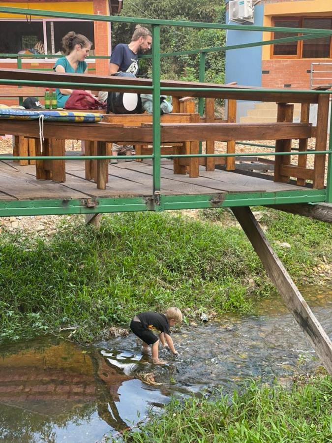 Bamboo River ResortsWli Afegame エクステリア 写真